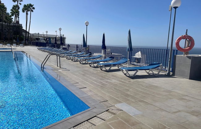 Sunny Seaview Modern apt - Pool and Beach Access - Foto 15