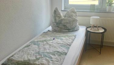 Ferienwohnung Nähe Autobahn Ruhige Lage für Familien & Monteure - Photo 2