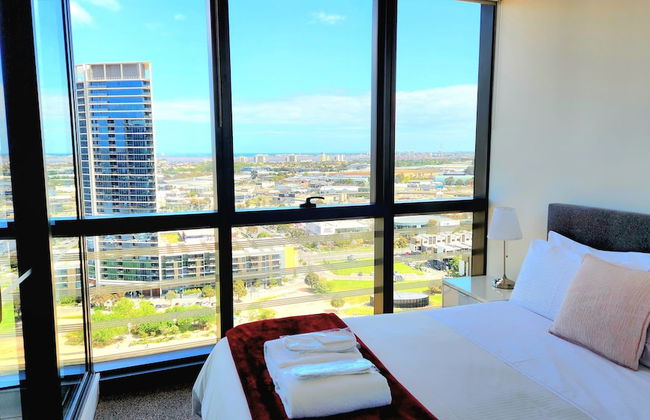 Melbourne Lifestyle Apartments - Best Views on Collins - Photo 11