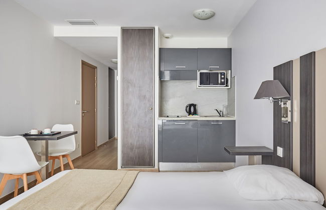 Odalys City Apartment Hotel - Montpellier Centre Gare Saint Roch - Foto 9