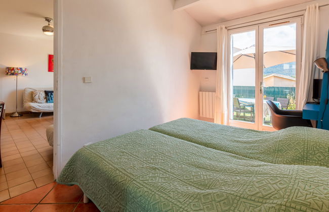 3 bedroom House in Carqueiranne with garden and terrace - Photo 20