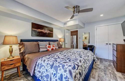 Comfortable and stylish condo near Myers Park - Foto 17