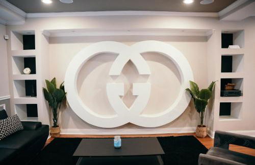 Charm City Luxury 4 Bedroom Brick Home - Foto 54