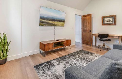 Old Grove Retreat in Suncadia- Gourmet Kitchen, Hot Tub, BBQ, Firepit, Outdoor Seating, Smart TVs, Hi-speed Wi-Fi - Foto 48