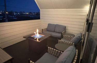 Brand New 5BR house & Carriage House near Downtown - Foto 50