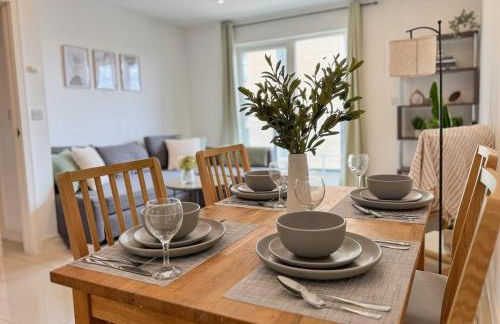 Lakeside Retreat - Spacious 1BR - Peaceful Base Near Wembley - Foto 1