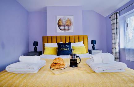 E2M Stays Beautiful House Close To Heathrow Airport- Walking Distance To Thames River - Foto 1