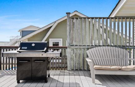 Bay Front 2Nd Floor Duplex Boasts Amazing Bay Views From Both Porch And Deck Located In Ship Bottom 14016 - Photo 22