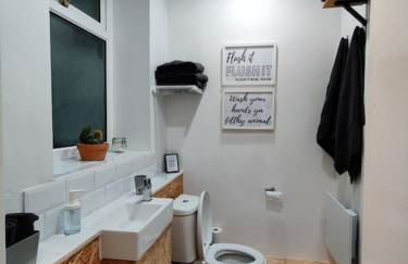 Bethel Nook, a cosy stay in the Welsh Valleys - Photo 9