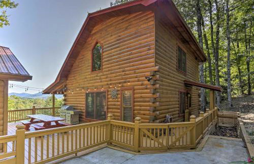 Lovely Log Cabin and Bunkhouse with Views and Yard! - Foto 37