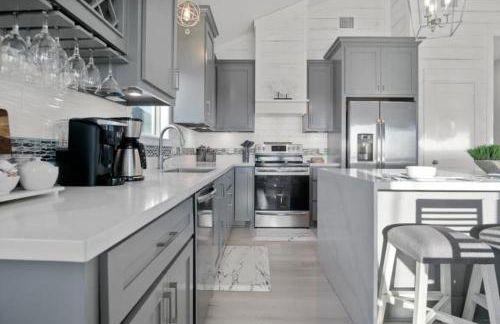 Luxury 3BR Beach Cabin w Gulf Views and Soaking Tub - Foto 20