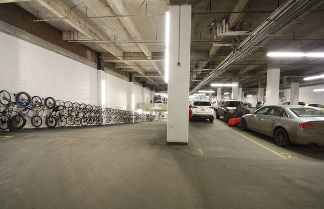 Downtown Loft Style Condo Heated Parking - Photo 37