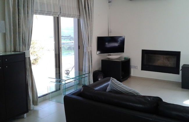 Idyllic 3 Bed Villa With Stunning Views - Foto 8