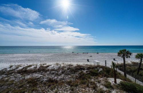 Edgewater Oasis Gorgeous Resort Condo on Beach! - Photo 34