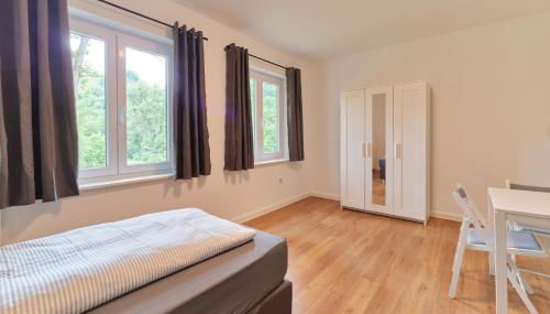 Monteurwohnungen in Trier - Parkplatz - Einzelbetten - Waschmaschine und Trockner - Foto 2