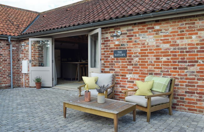 Retreat East - Photo 11