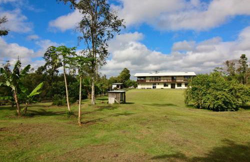 6acres- 6 Bedrms- Soccer Field- Trails- Baths- Swings - Foto 2