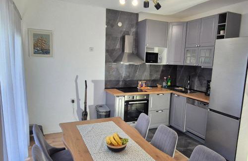 Apartment with private swimming pool - Foto 20