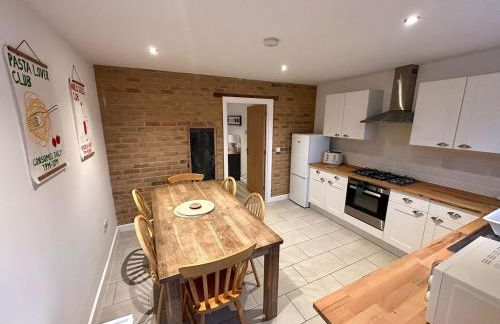 Otters Halt & Mouse Hole - Sleeps 12, Pet Friendly - Photo 26