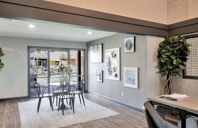 Lovely Midland Getaway With Fitness Center - Foto 35