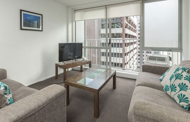 Barclay Suites - Photo 46