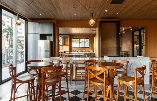 Lindo flat em prédio luxuoso - Excelente localização - Foto 48