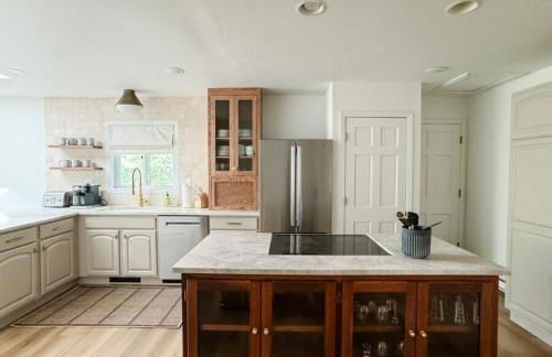 Downtown Sister Bay New Listing - Cardinal Retreat - Foto 27