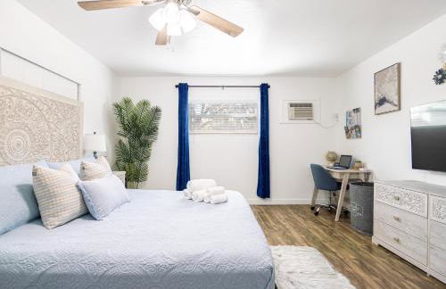 Dora's Haven Getaway-Cozy 1Bedroom with Boat or Camper Parking- Free - Foto 29