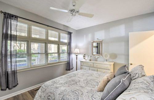 Resort-Style Condo with Balcony on Lake Keowee - Foto 17