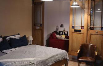 Urlaub im Friseursalon - Foto 28