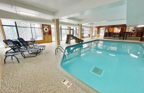 Ski in Ski out Townhome, Indoor and outdoor pools, hot tub, fire pits, and more - Foto 41