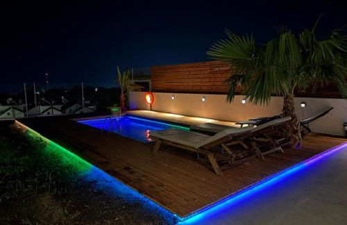 Sea View Sunrise Luxury Apartment - Foto 18