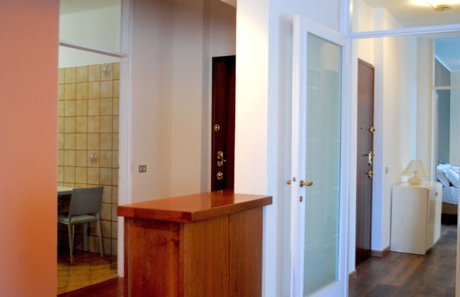 Bnbook - Sesto Calende Train Station - Foto 29