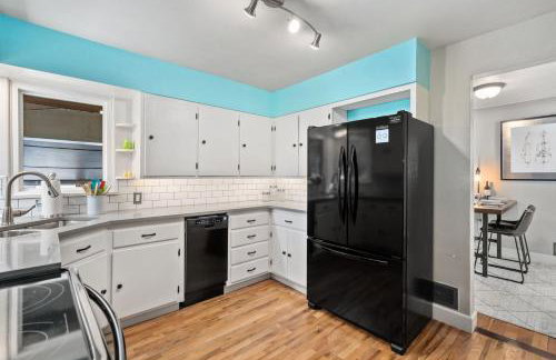 Historic Mountain Ave Bungalow - Walk Everywhere! - Foto 45