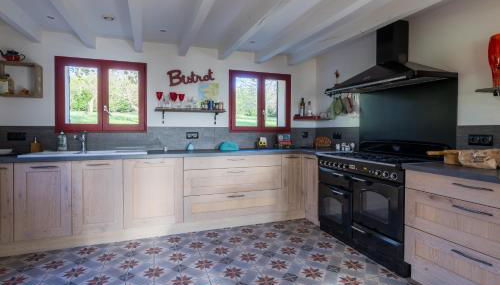 La Ruchaude Enchantée - Grand jardin et sauna - Foto 3, stove