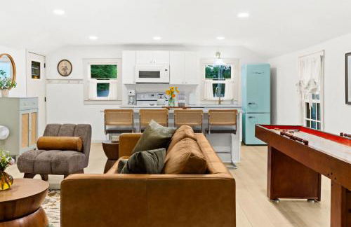 The Gatsby Carriage House Luxe Stay w Game Room - Foto 24