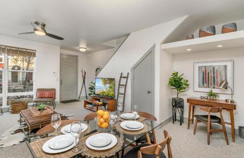 Old Town North Jewel! Near Breweries and River! - Foto 15