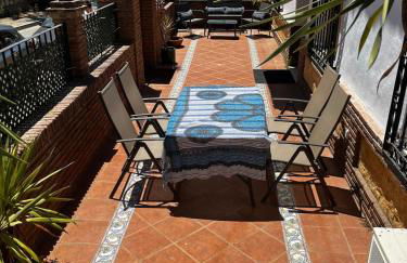 Gran casa cerca de la playa con 3 dormitorios en Pedregalejo - Photo 5