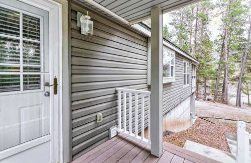 Rustic Escape with Deck, Hot Tub and Mountain Views - Foto 29