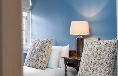 Elegant 3 Bed Apartment in Stirling Near Free Parking and Hill Views - Foto 36