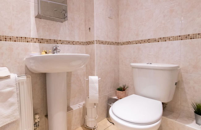 Velvet 1-bedroom Penthouse, Clockhouse, Hoddesdon - Foto 18