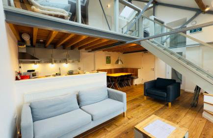 Afan Forest Bunk House-Converted Chapel Sleeps 35 - Foto 29