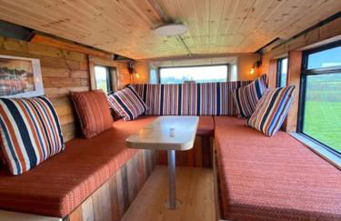 Sleeps 18 Double Decker Bus Hot Tub Sauna Cinema Pets - Foto 21