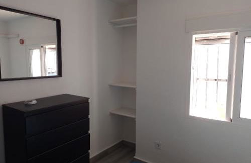 El Mirador, Villamartin, Refurbished,cot to hire, WIFI, pool, parking - Foto 10