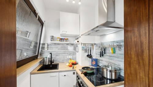 Helle & moderne Wohnung mit Panorama-Balkon - Foto 4, stove