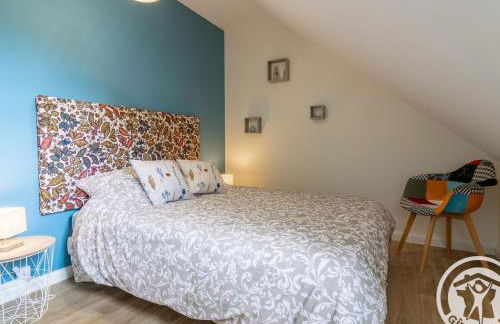 Gîte de groupe avec salle de jeux, jardin 4000m², proche forêt de Chandelais et Zoo de la Flèche - FR-1-622-56 - Photo 28