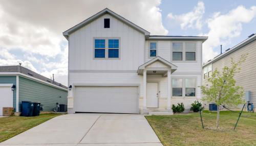 Buda Business-Ready House Office, Home Gym and Yard - Foto 4