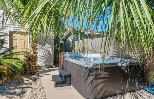 Pirates Cove - Private Pool, Seasonal Hot Tub, Game Room, Close to Beach, Pets OK - Photo 49