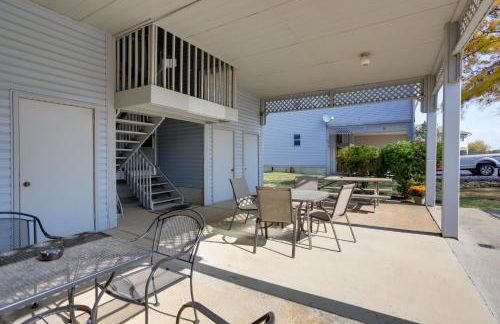 Pet-Friendly Oak Harbor Condo Walk to Lake! - Foto 24