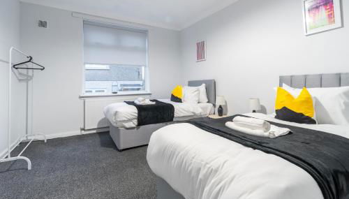 Kirkview Apartment - Photo 4